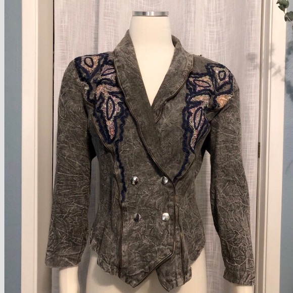 Grey Jacket - Picture 2 of 12